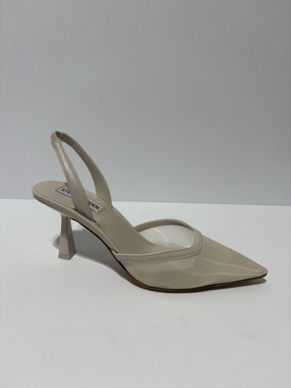 Steve Madden Women’s Beyah Bone White Slingback Pumps, Size 8 M